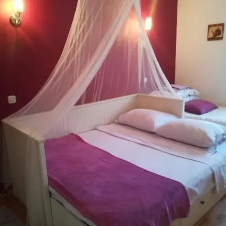 Apartman Mak *