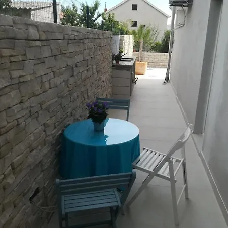Apartment Apartman Mak Zaboric
